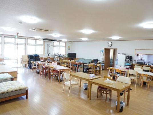明るい食堂  