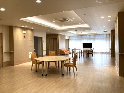広々としたラウンジ
