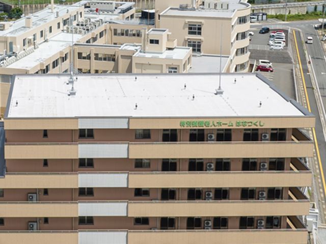 建物外観 外観 視野が広がる建物の外観です。暖かい色合いが特徴で、落ち着いた雰囲気を感じられます。