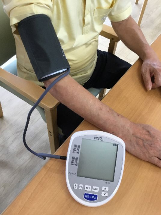 血圧測定中の様子