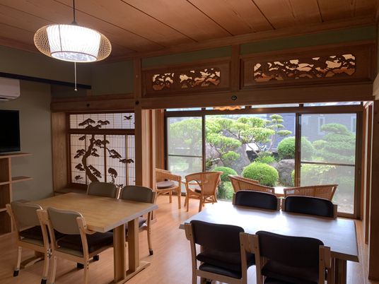 風情ある和室のラウンジ