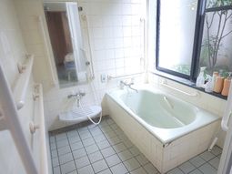 安全な浴室の構造