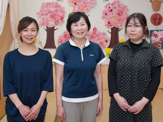 スタッフ3人の集合