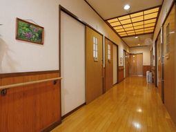 温かみのある廊下