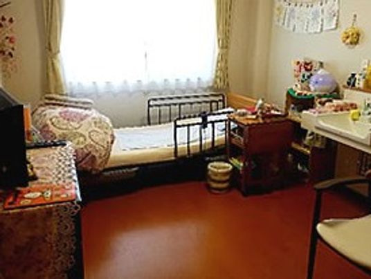 ベッド付き居室