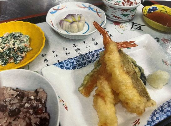 色とりどりの料理