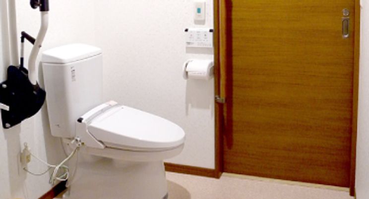 白いトイレットルーム