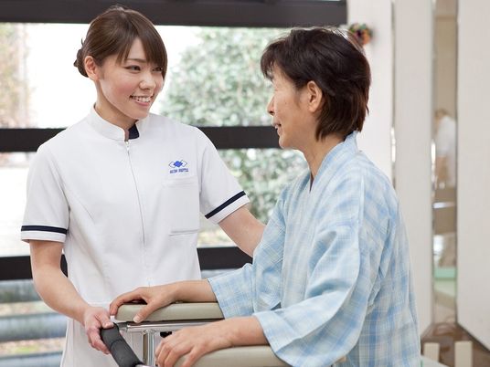 介護スタッフと利用者の会話