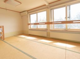 明るい日ざしの和室