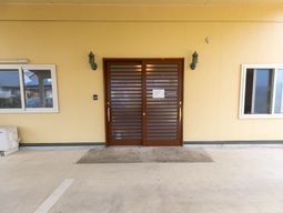 温かみのあるエントランス