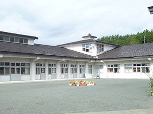 中庭のある建物外観  