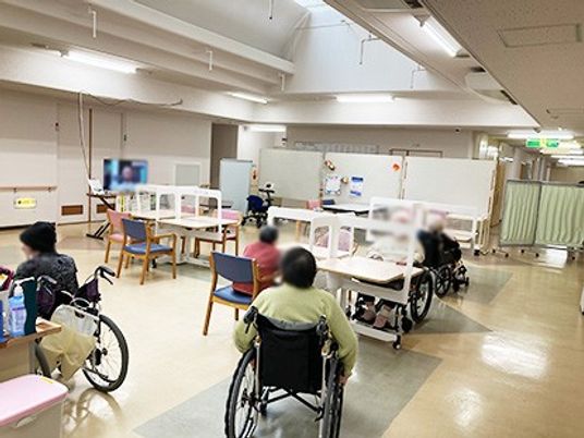 車椅子用の交流スペース