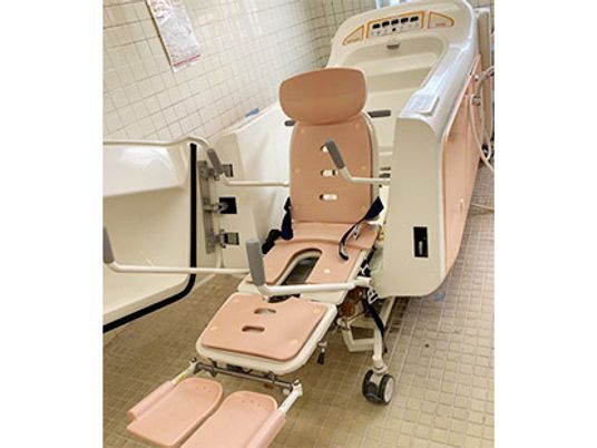 最新設備の浴室