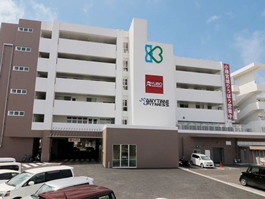 建物正面の外観  