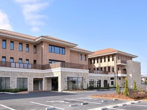 清潔な外観の建物