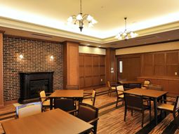 暖炉付き応接室