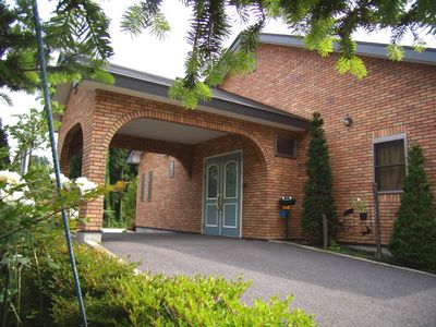 温かみのあるエントランス