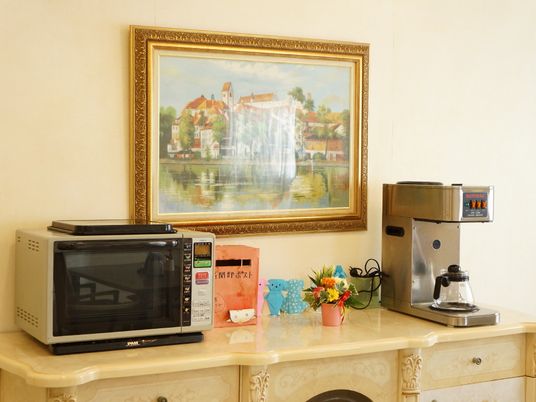 居室内の家電と装飾