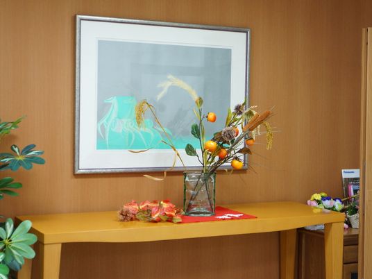 装飾されたロビーの一角