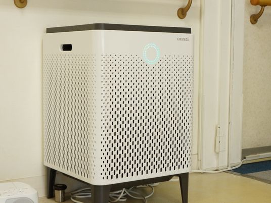 空気清浄機の近くの廊下