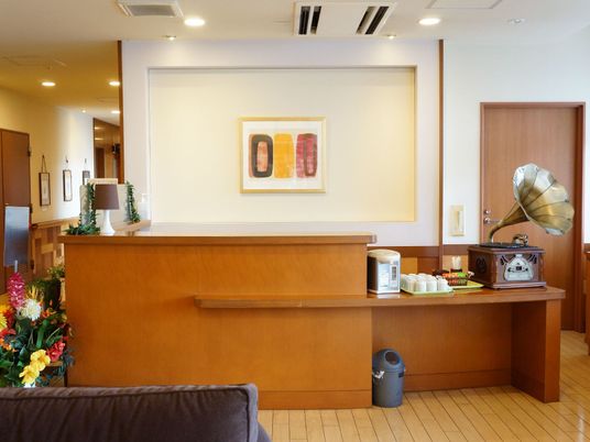  受付とホールの一部 