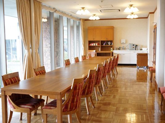 共有スペースのダイニング 