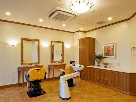 理美容室の清潔な内装