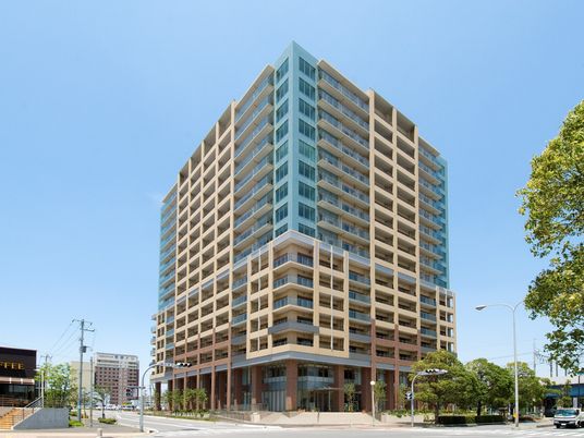 高層建築の外観