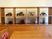 古い乗り物のミニチュア展示 