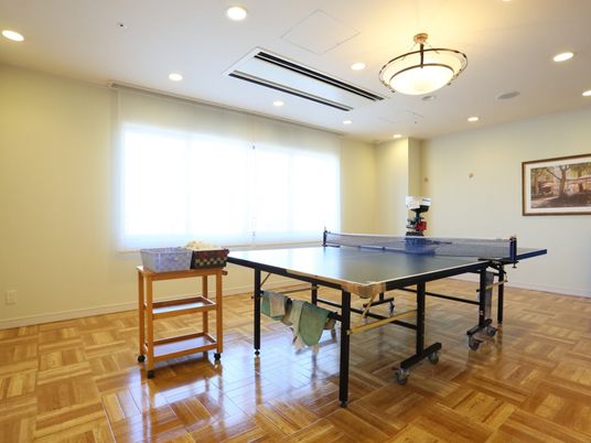 テーブルテニスのある部屋
