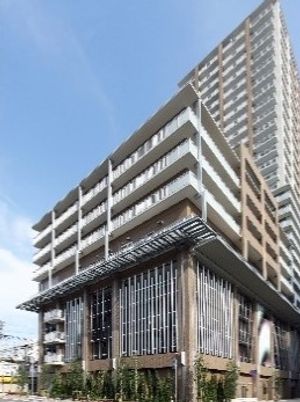 現代的な建物の外観