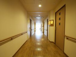 温かみのある廊下