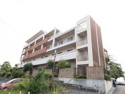 清潔感ある建物の外観