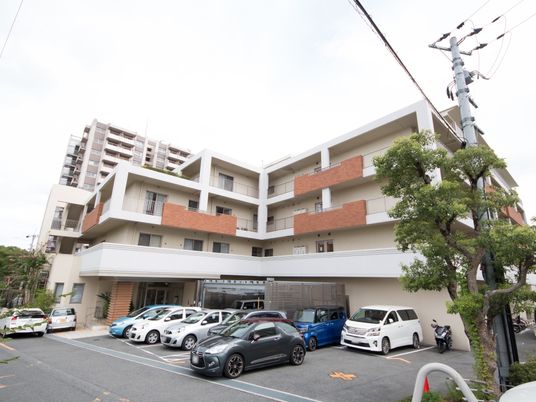 清潔感のある施設外観