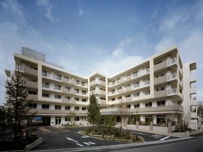 整った環境の施設外観