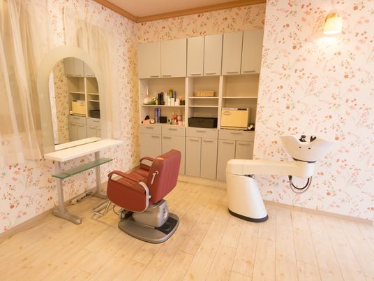 明るい理美容室