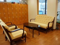 応接エリアの落ち着いた空間