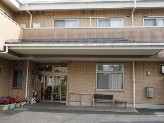 エントランスの外観