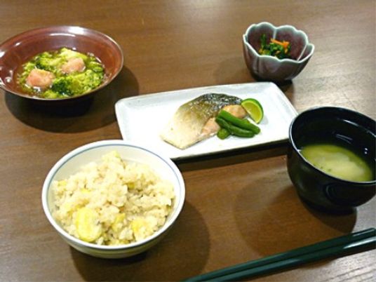 和食の食事セット