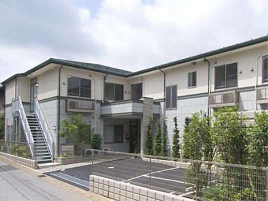 外観の落ち着いた施設