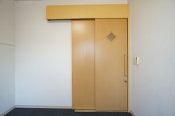 清潔な部屋の入口