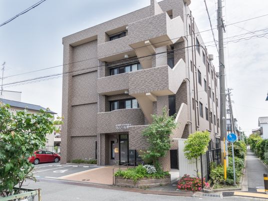 都市型施設の外観
