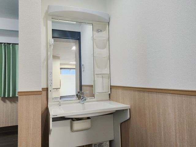 シンプルな洗面台