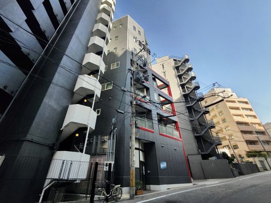 高層建物外観