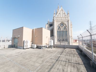 屋上とゴシック様式建築
