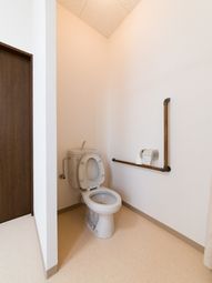 手すり付きトイレ空間