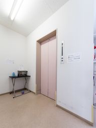 清潔なエレベーターホール