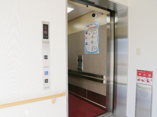 バリアフリーエレベーター設置
