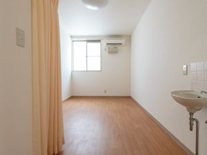 清潔な和室の居室