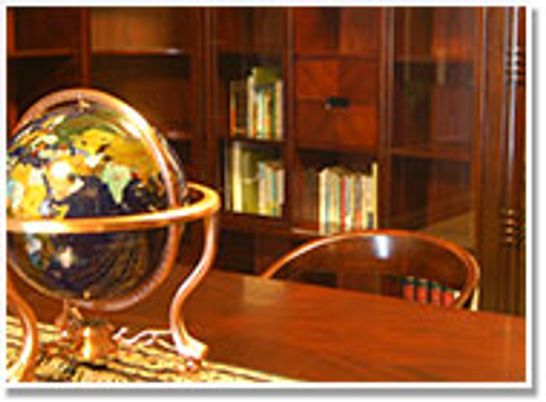 暖かみのある図書室